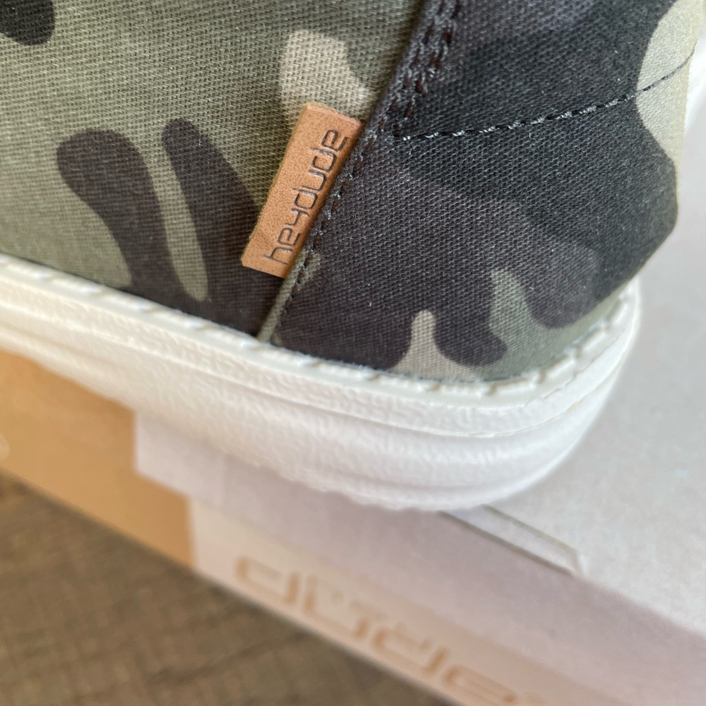 Hey Dude Women’s Wendy Shoes - Picture 3 of 4